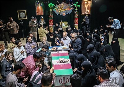 وداع با پیکر شهید مدافع حرم علی اصغر شیردل