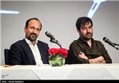شهاب حسینی بازیگر و اصغر فرهادی کارگردان در نشست خبری فیلم سینمایی فروشنده
