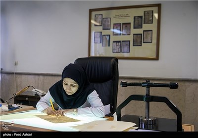 بازدید خبرنگاران از آرشیو مرکز اسناد کتابخانه ملی