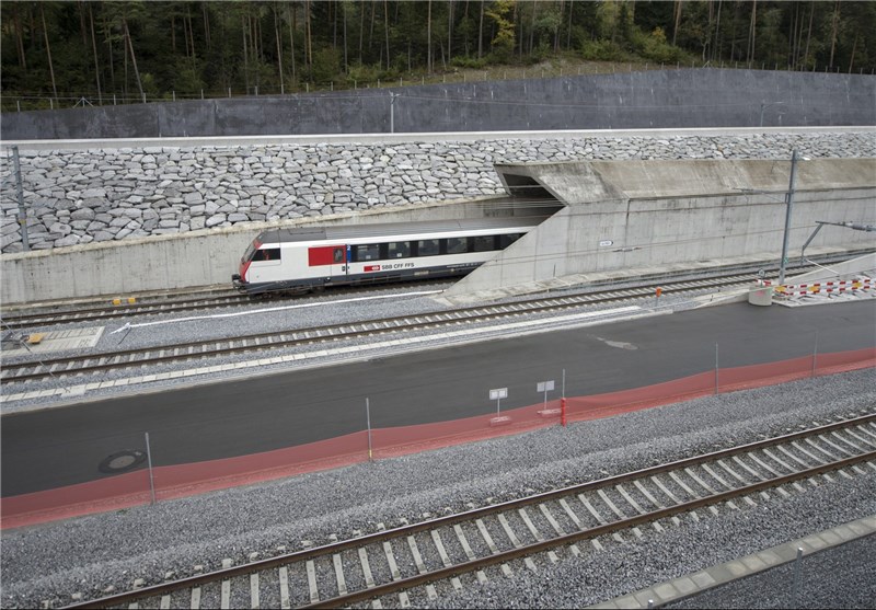 افتتاح طولانی‌ترین مسیر تونلی راه‌آهن در جهان + تصاویر