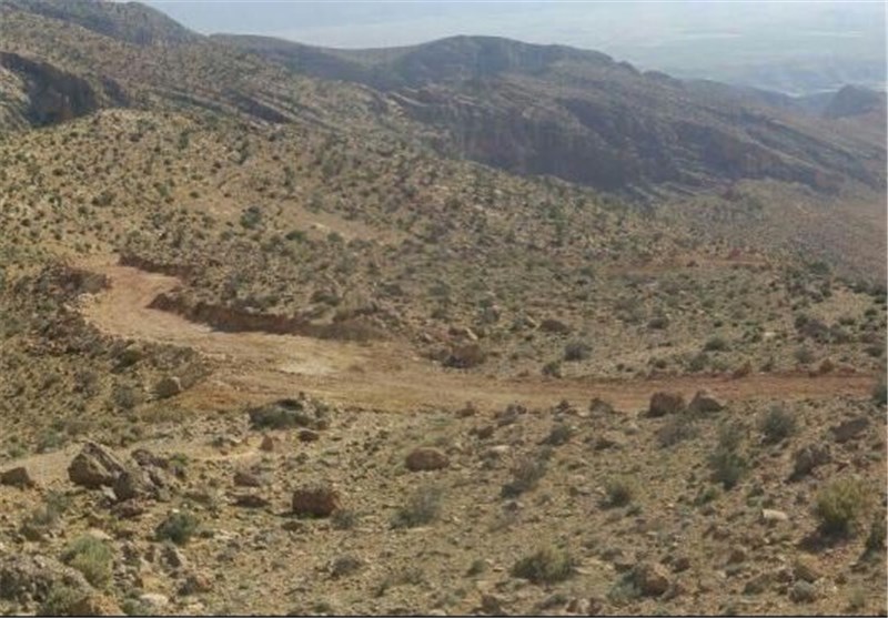 هیچ گونه تصرفی در ارتفاعات داراب صورت نگرفته است/ صدور دستور توقف عملیات احداث جاده در تنگ کتویه