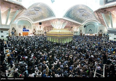 Iran Renews Allegiance to Imam Khomeini’s Ideals