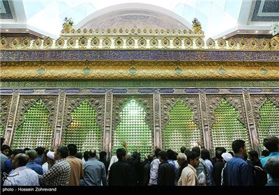 Iran Renews Allegiance to Imam Khomeini’s Ideals