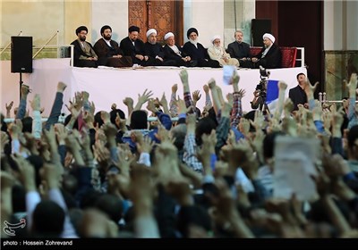 Iran Renews Allegiance to Imam Khomeini’s Ideals