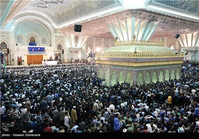 Iran Renews Allegiance to Imam Khomeini’s Ideals