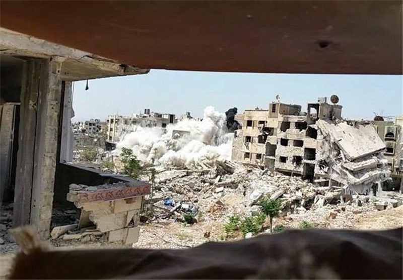 هلاکت 50 تروریست در عملیات ویژه ارتش سوریه در حومه دمشق+ تصاویر