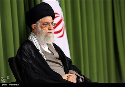 Leader Receives Iran’s New Parliament Members