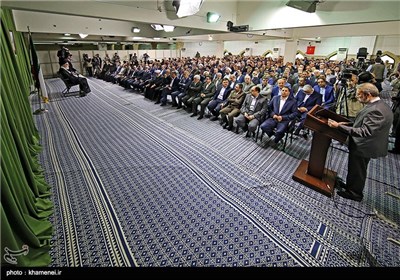 Leader Receives Iran’s New Parliament Members