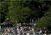 تظاهرات هزاران نفر در توکیو در اعتراض به سیاست‌های نخست وزیر ژاپن