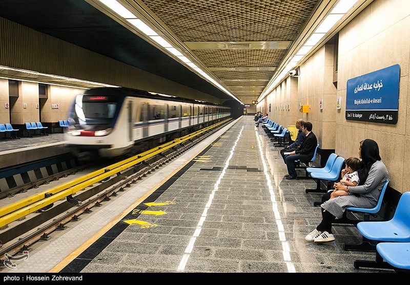 رکوردزنی مترو تهران در جابجایی مسافر بدون افزایش پرسنل و حقوق