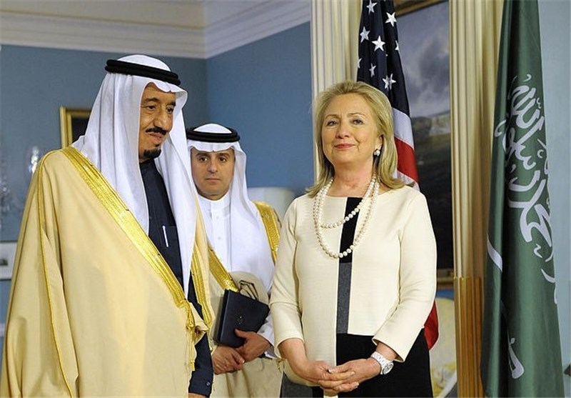 حمله سندرز به کلینتون برای دریافت کمک‌های میلیون‌دلاری از عربستان