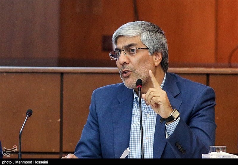 هاشمی: بحثی با علی کریمی برای نایب رئیسی نداشتیم/ اعضای مجمع را مستقل و صاحب رأی و اندیشه دیدم