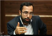 سعیدی:تاکید به انقلابی‌گری واکنش به نگرانی درباره «امنیت هویت» جمهوری اسلامی است/انقلابی‌-غیرانقلابی دوقطبی اصولگرا-اصلاح‌طلب را به حاشیه می‌برد