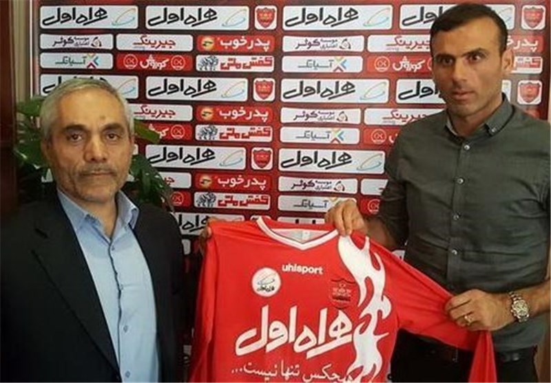 Iran&apos;s Persepolis Football Team Signs Jalal Hosseini