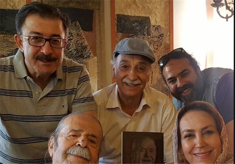 دیدار چند هنرمند با پدر سالار سینمای ایران