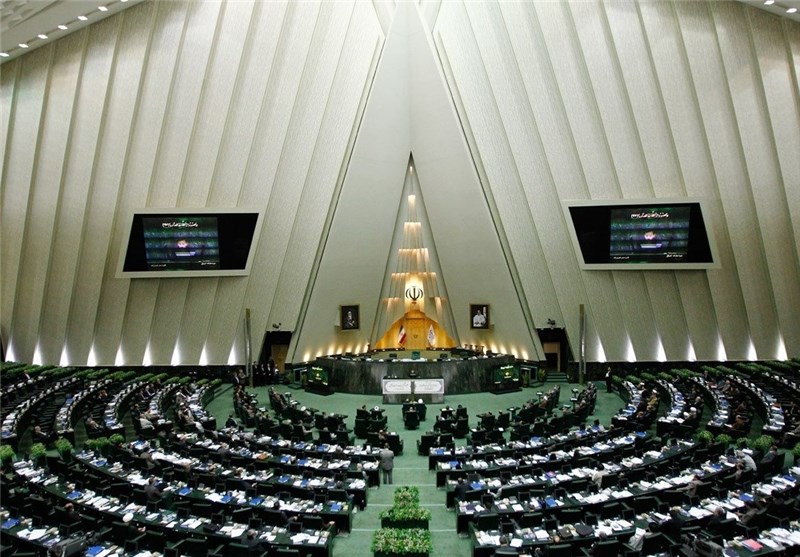 ویژه‌خواری‌های« حسین فریدون» در بهارستان/ حال و هوای پارلمان نظارتی شد