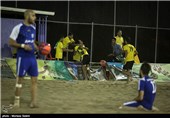 دیدار فوتبال ساحلی یاران مبارکه و بندرگز - اصفهان