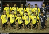 دیدار فوتبال ساحلی یاران مبارکه و بندرگز - اصفهان