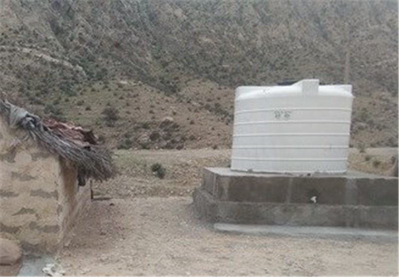 43 مخزن نگهداری آب در روستاهای هرمزگان توزیع شد