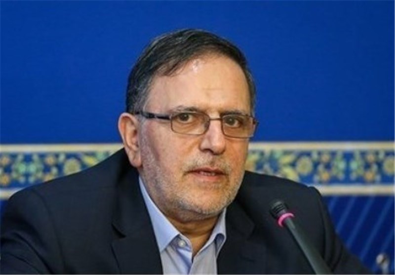 Central Bank Chief Hails Economic Growth in Iran