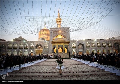 Pilgrims Recite Quran at Imam Reza Shrine in Mashhad