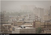 Dust Pollution Engulfs Iran’s Western Provinces