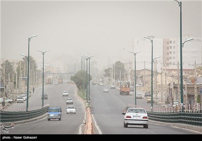 Dust Pollution Engulfs Iran’s Western Provinces