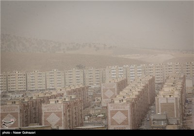 Dust Pollution Engulfs Iran’s Western Provinces