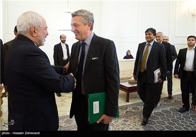Iran's FM Zarif Meets UN Refugee Official