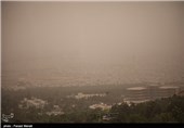 گرد و غبار آسمان استان کرمانشاه را فرا می‌گیرد