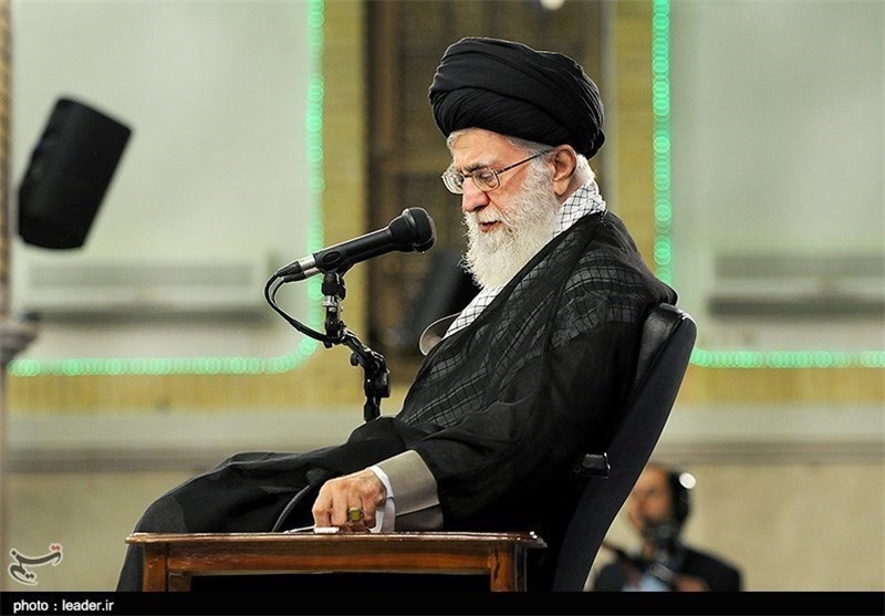 قائد الثورة الاسلامیة یوافق على العفو وتخفیض محکومیات عدد من المسجونین