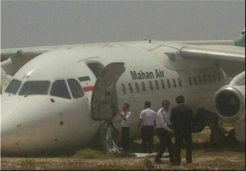 هواپیمای مسیر اهواز به خارگ در فرودگاه خارگ از باند منحرف شد/هیچ یک از مسافران آسیب ندیدند