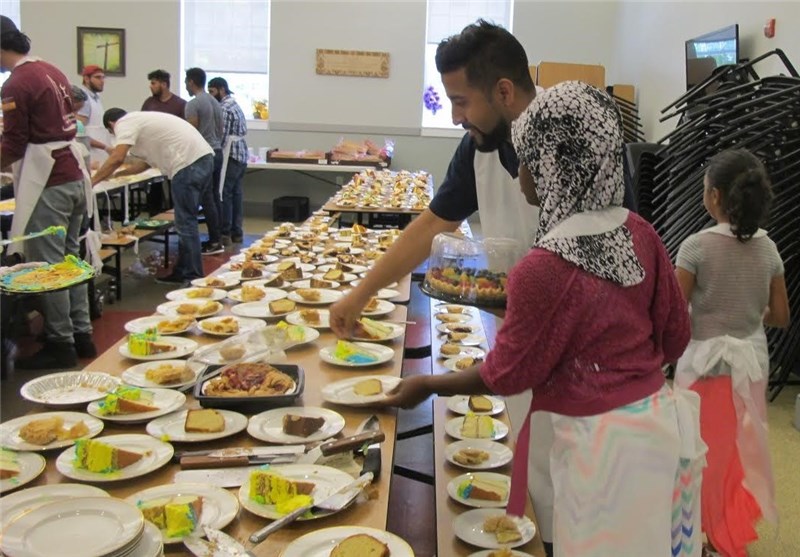 Muslims Serve Free Meals to Homeless in Washington (+Photos)