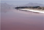 امسال آب دریاچه ارومیه 54 سانتی‌متر افزایش یافت