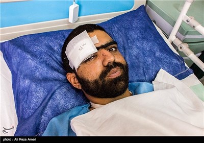 سربازان مصدوم سانحه تصادف نی ریز در بیمارستان شهید رجایی شیراز