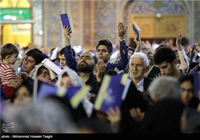 Iranian Worshippers Hold Vigil at Imam Reza Shrine in Mashhad