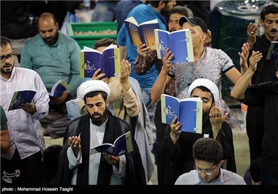 Iranian Worshippers Hold Vigil at Imam Reza Shrine in Mashhad