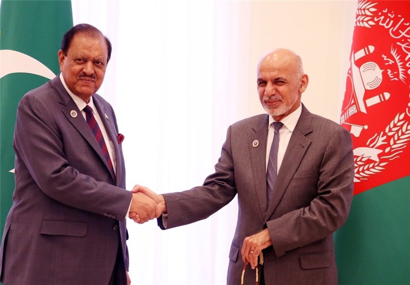 توافق روسای جمهور افغانستان و پاکستان برای حل مشکلات دو کشور