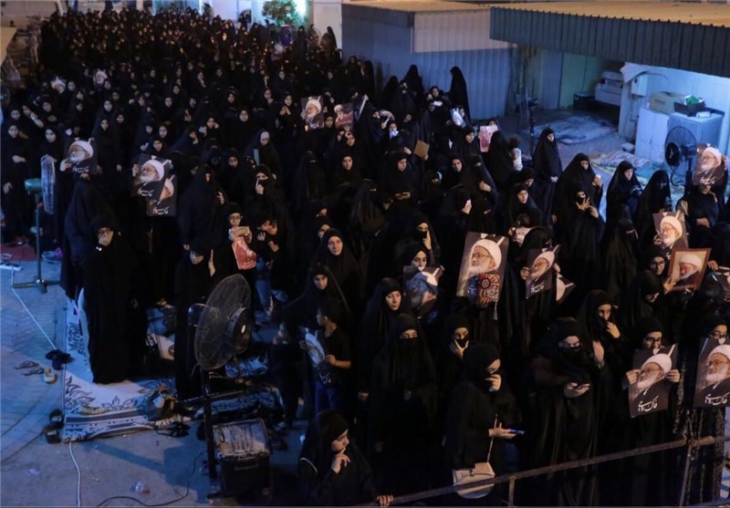 ادامه تحصن بحرینی‌ها مقابل منزل شیخ عیسی قاسم با وجود تدابیر شدید امنیتی + تصاویر