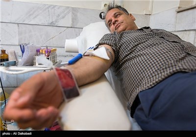 التبرع بالدم في لیلة الحادی والعشرین من رمضان - سبزوار