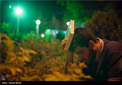 مراسم احیای شب بیست وسوم رمضان در دانشگاه ازاد اسلامی کرمانشاه
