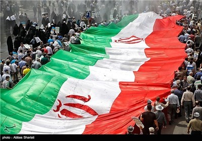 People of Iranian Capital Attend Quds Day Rallies