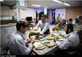 چرا مصرف مواد غذایی شیرین در وعده سحری ممنوع است