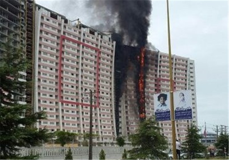 آتش‌سوزی برج طاووس منطقه آزاد انزلی مهار شد