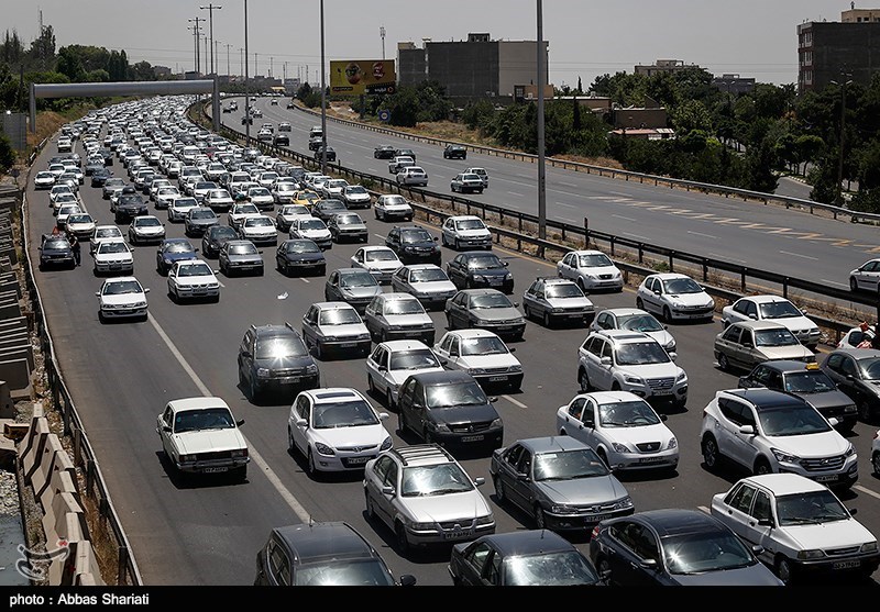 ترافیک سنگین در محور قزوین-کرج/سایر محورهای استان ترافیک نیمه‌سنگین است