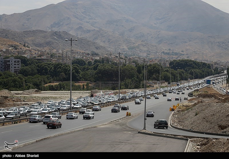 ترافیک در جاده‌های ورودی استان گلستان نیمه‌سنگین است