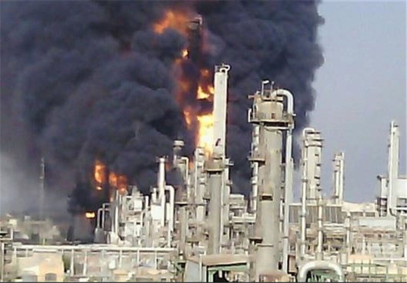 علت آتش‌ سوزی پتروشیمی بوعلی نشت در واحد پارازایلین است/تمامی امکانات مناطق نفت‌خیز استان خوزستان در مهار آتش استفاده شده است