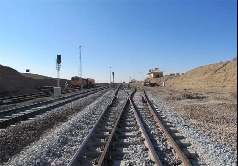 90 درصد از خطوط راه‌آهن لرستان بازسازی شد/ اتمام بازسازی تا پایان سال