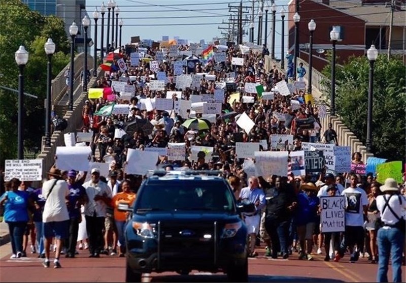 ادامه اعتراضات سراسری به خشونت پلیس علیه سیاهپوستان در آمریکا + تصاویر