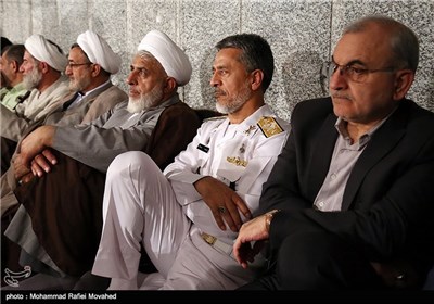 مراسم بزرگداشت شهدای مدافع حرم و 128 شهید دروازه ری قم